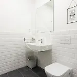 Centrico Y Moderno Apartamento Iii